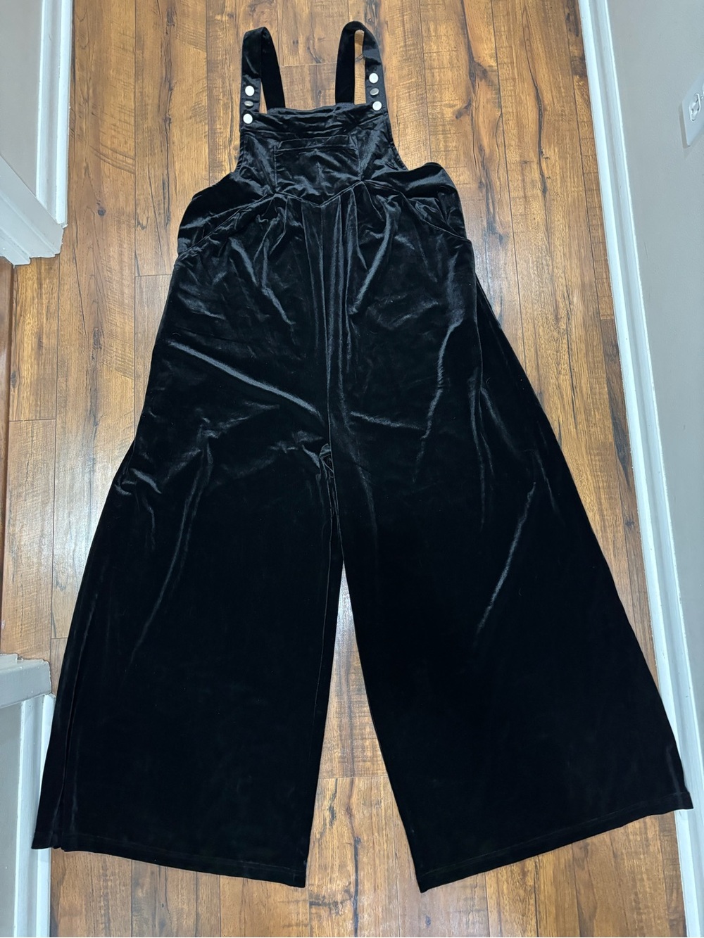 BiBi Velvet Wide Leg Overalls Jumpsuit in Black Stretch Fall Winter Boho